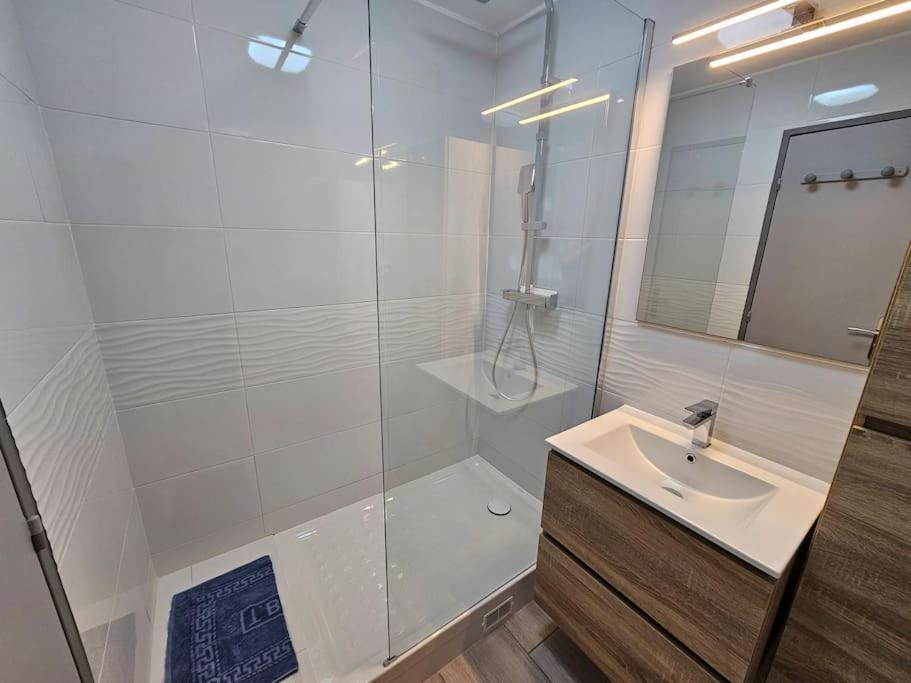 Petit Paradis Classe 3 Etoiles A 200M De La Plage! Terrasse-Wifi-Parking-Clim Saint-Mandrier-sur-Mer Eksteriør bilde