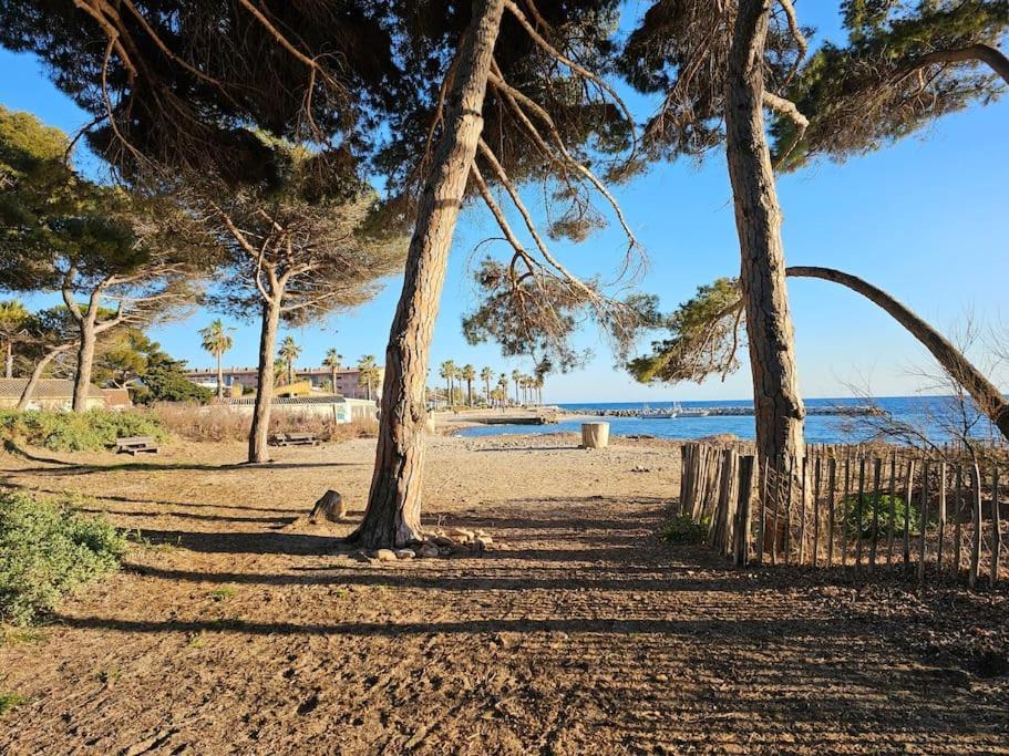 Petit Paradis Classe 3 Etoiles A 200M De La Plage! Terrasse-Wifi-Parking-Clim Saint-Mandrier-sur-Mer Eksteriør bilde