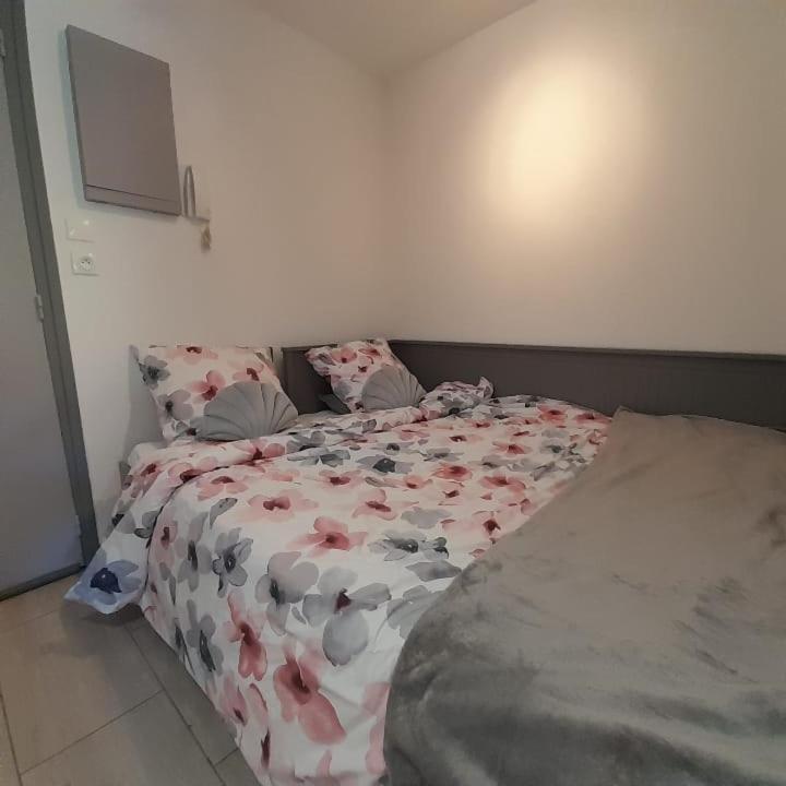 Petit Paradis Classe 3 Etoiles A 200M De La Plage! Terrasse-Wifi-Parking-Clim Saint-Mandrier-sur-Mer Eksteriør bilde
